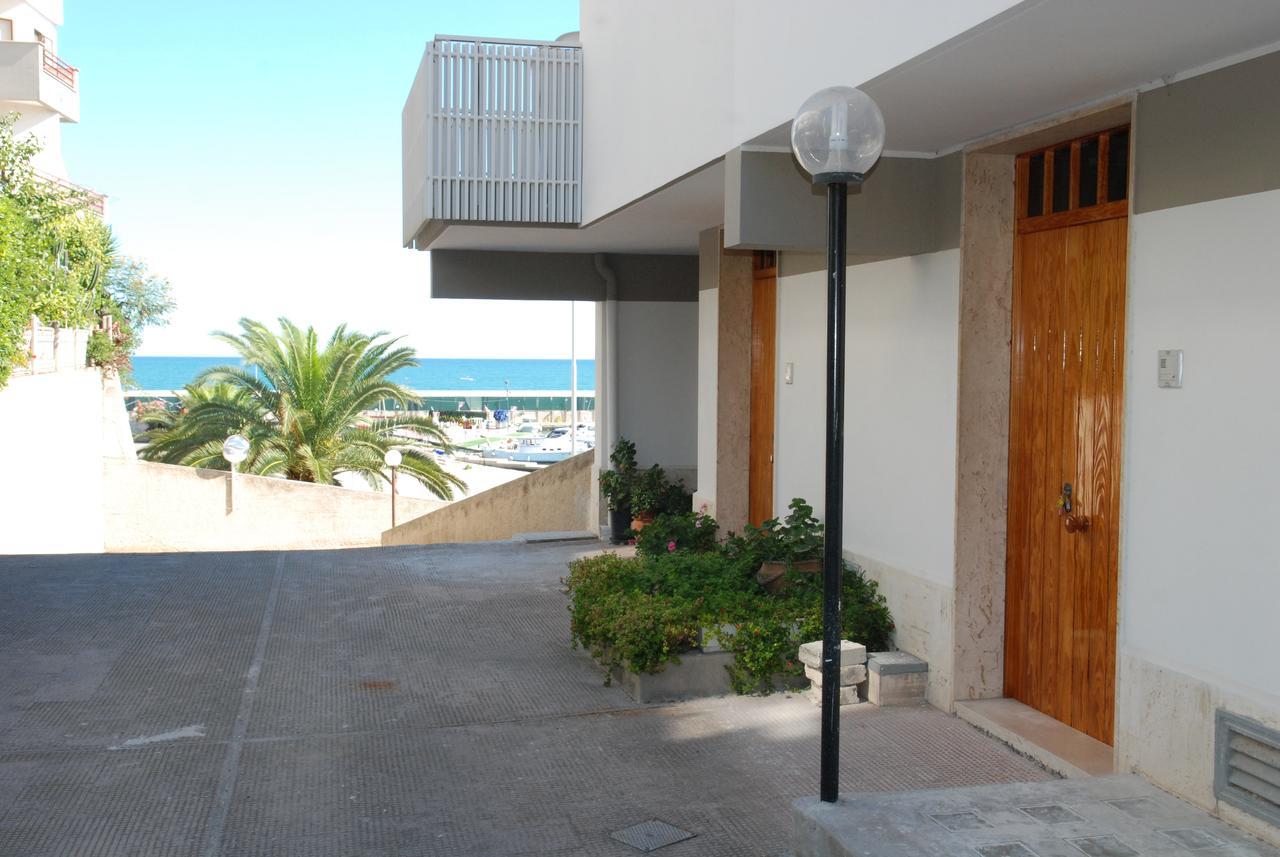 بيشيلي B&B La Baia Sea Rooms المظهر الخارجي الصورة