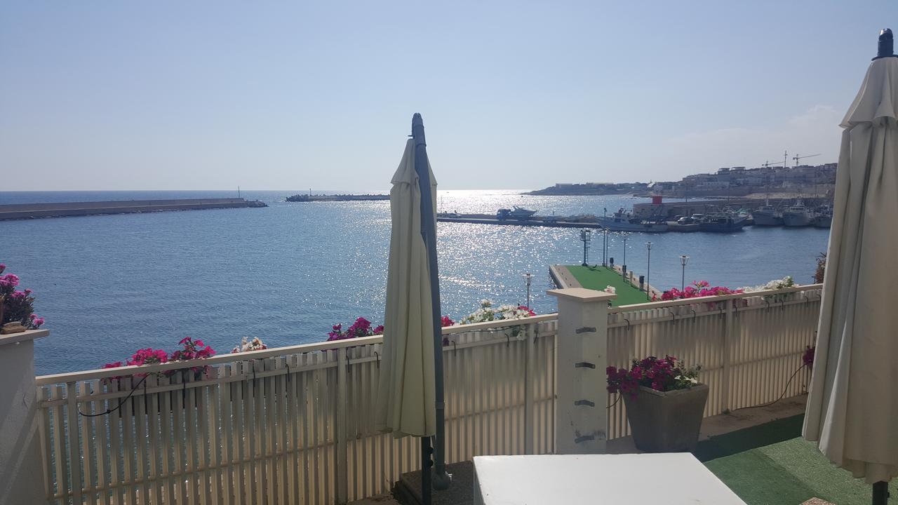 بيشيلي B&B La Baia Sea Rooms المظهر الخارجي الصورة